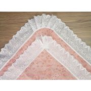 Уголок с двойным кружевом «Младенец»